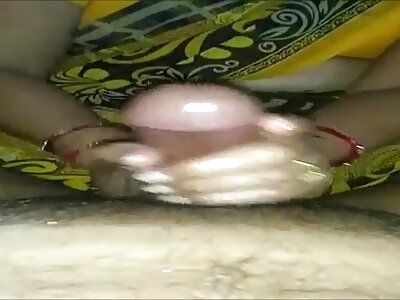 Ava seksi pornocu mature bir masaj yaptırıyor